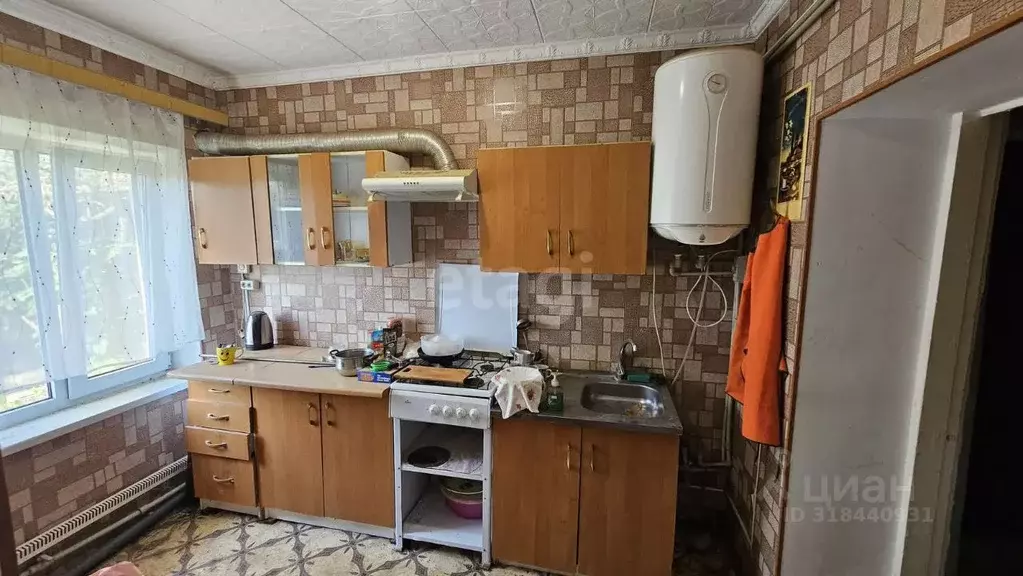 3-к кв. Крым, Нижнегорский район, с. Косточковка ул. Кооперативная ... - Фото 0