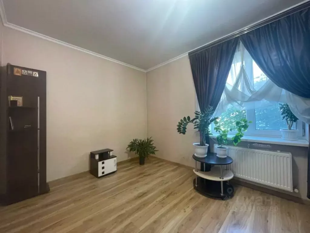 Дом в Крым, Евпатория ул. 2-й Гвардейской Армии, 119 (80 м) - Фото 1