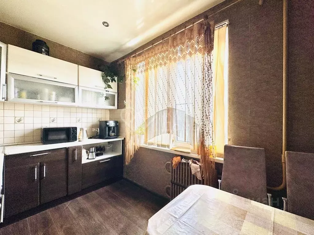 4-к кв. Волгоградская область, Волгоград ул. 8-й Воздушной Армии, 9 ... - Фото 1