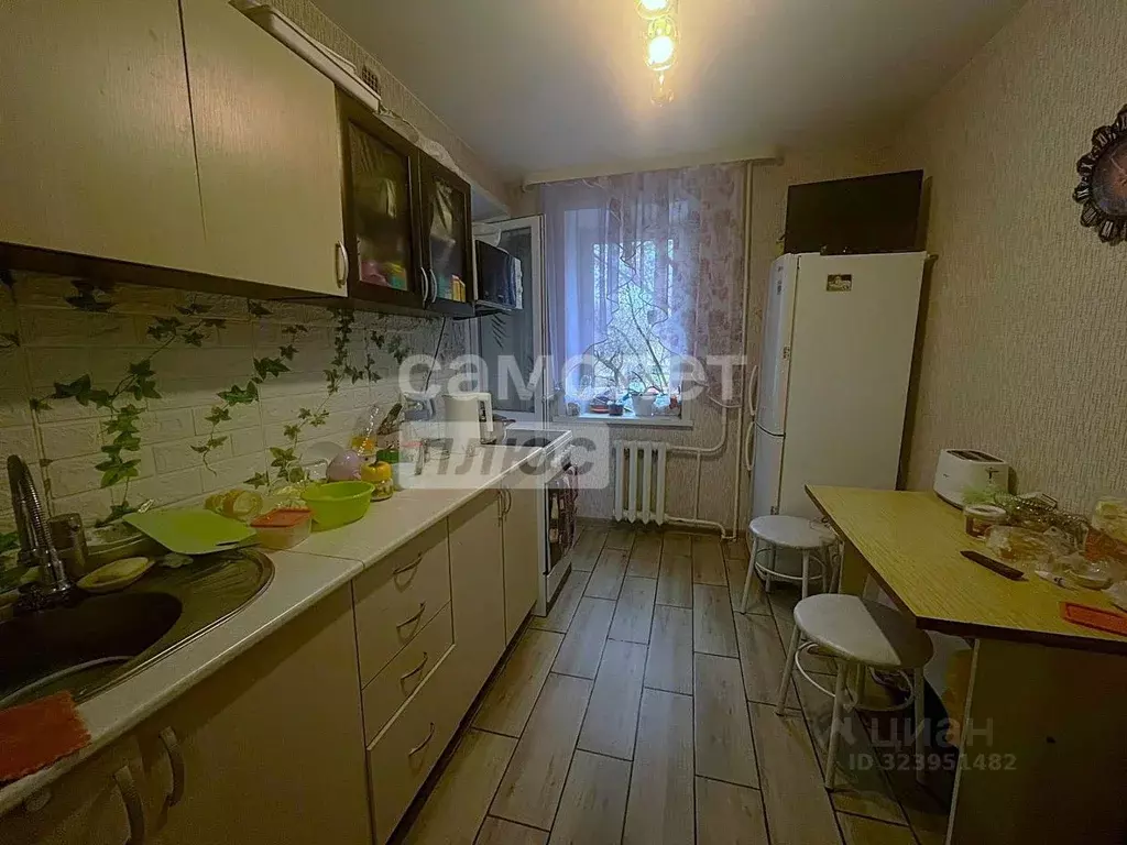 1-к кв. Свердловская область, Артемовский ул. Свободы, 43В (34.1 м) - Фото 1