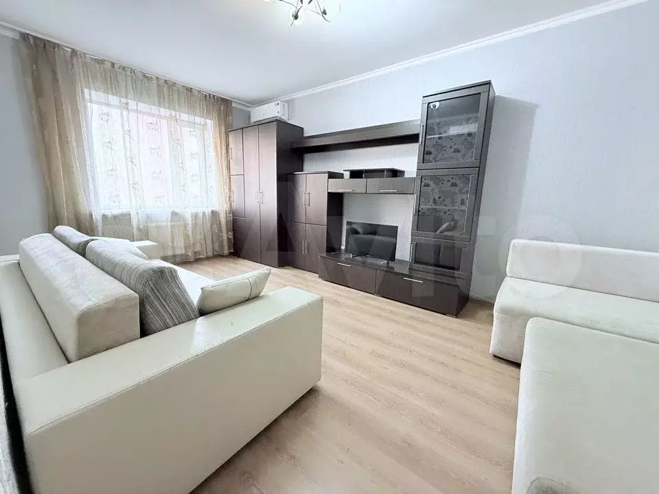 1-к. квартира, 39 м, 7/16 эт. - Фото 1