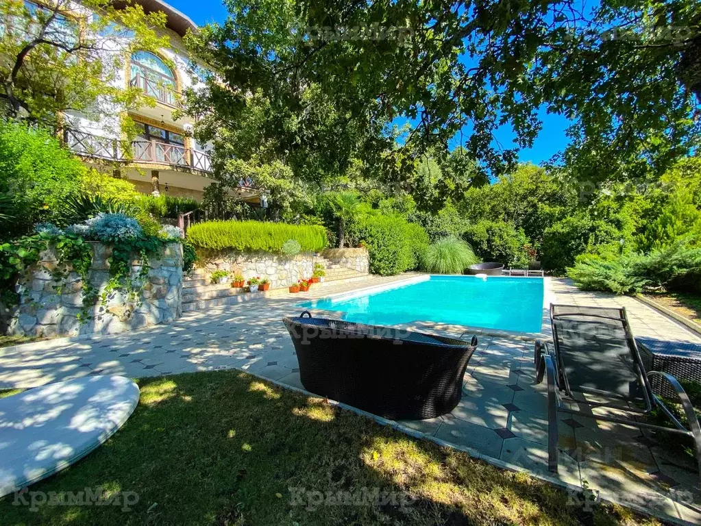 Дом в Крым, Ялта городской округ, Отрадное пгт ш. Дражинского, 12Е ... - Фото 1