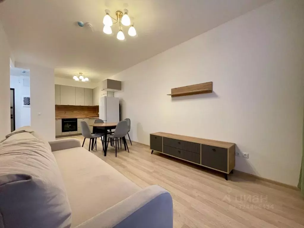 1-к кв. Свердловская область, Екатеринбург ул. Гагарина, 9 (42.0 м) - Фото 1