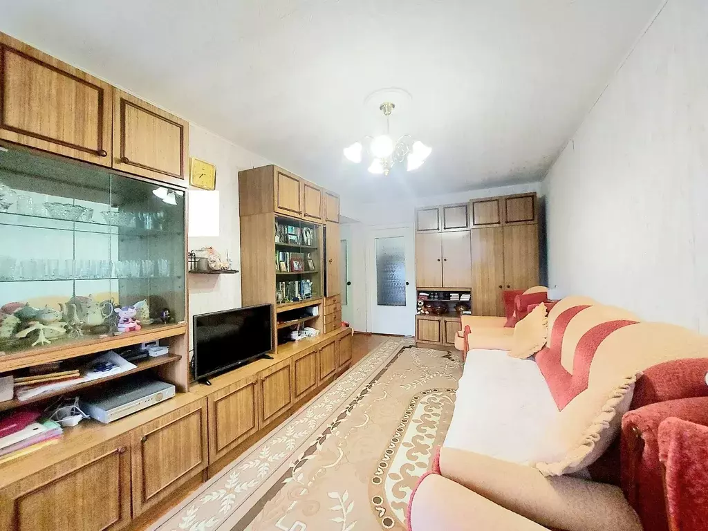 Продаётся 4-к квартира, 75.9 м - Фото 1