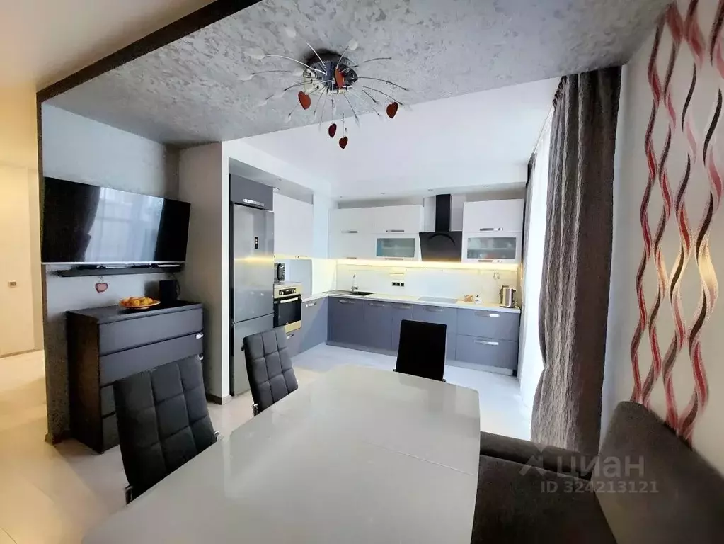 2-к кв. Свердловская область, Екатеринбург ул. Электриков, 9 (65.0 м) - Фото 2