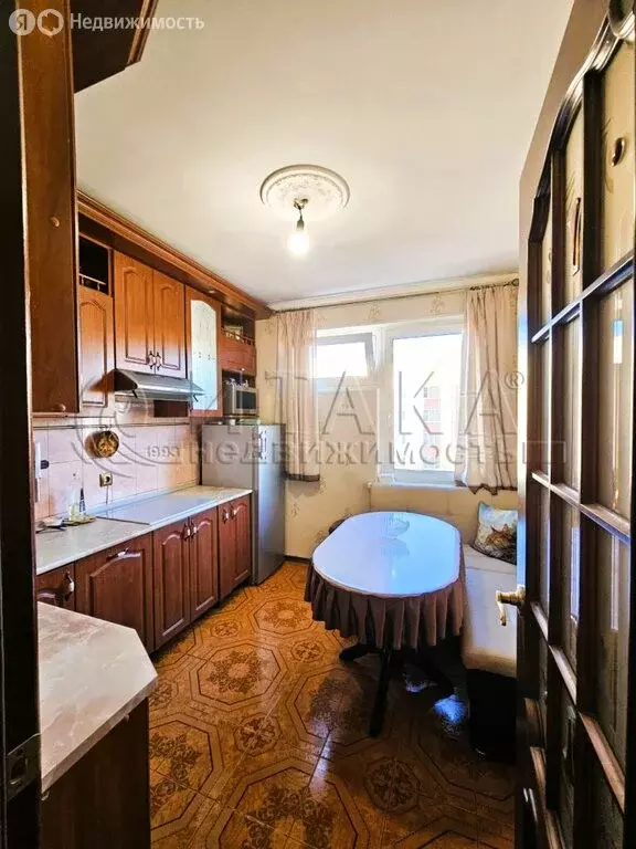 3-комнатная квартира: Петергоф, Бобыльская дорога, 63 (68.1 м) - Фото 1