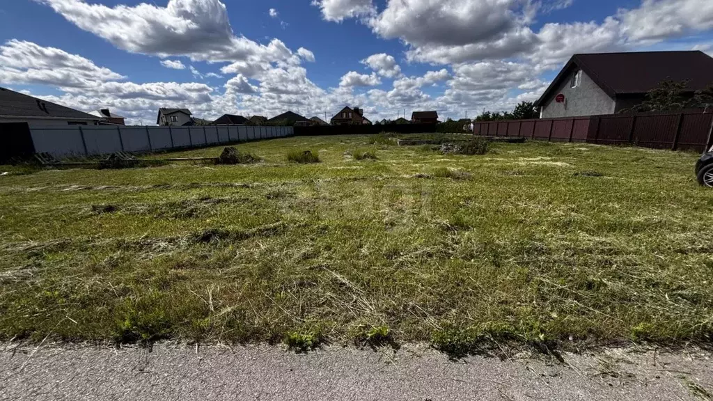 Участок в Белгородская область, Белгородский муниципальный округ, с. ... - Фото 1