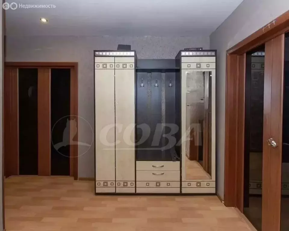 3-комнатная квартира: Тобольск, 4-й микрорайон, 36 (94 м) - Фото 1