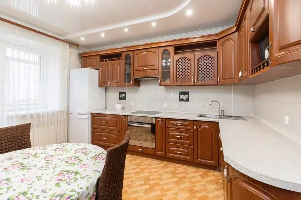 2-к кв. Тюменская область, Тюмень ул. Софьи Ковалевской, 4 (69.68 м) - Фото 1