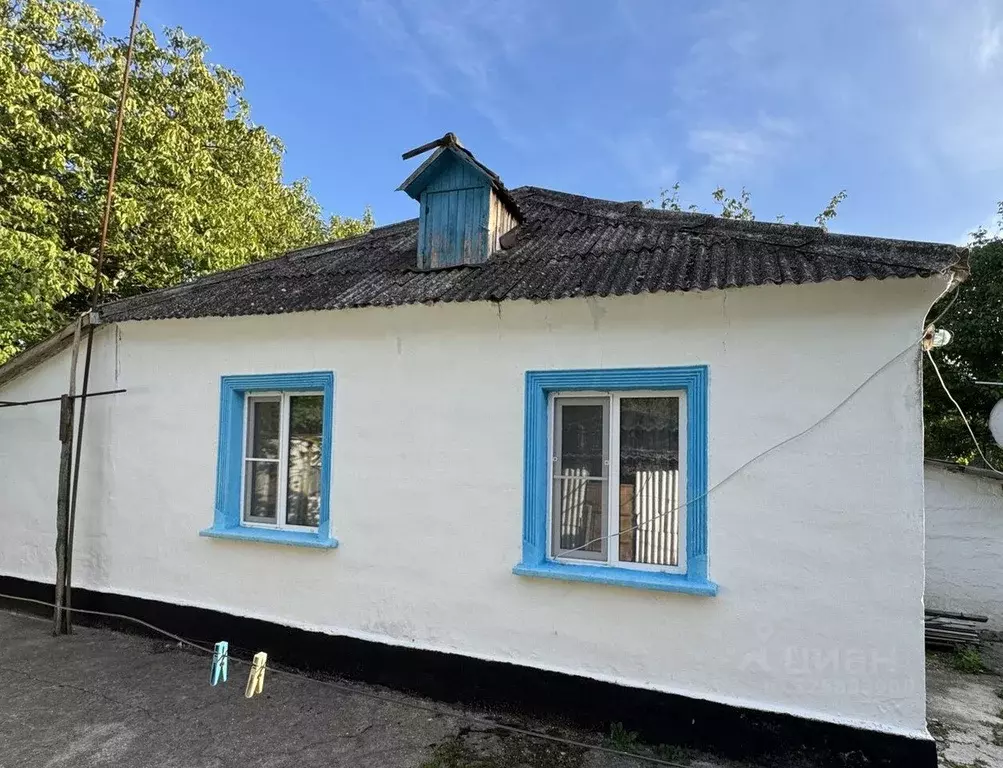 Дом в Крым, Белогорский район, Васильевское с/пос, с. Пролом ул. ... - Фото 1