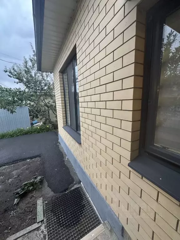 Дом в Оренбургская область, Оренбургский район, с. Южный урал ... - Фото 1