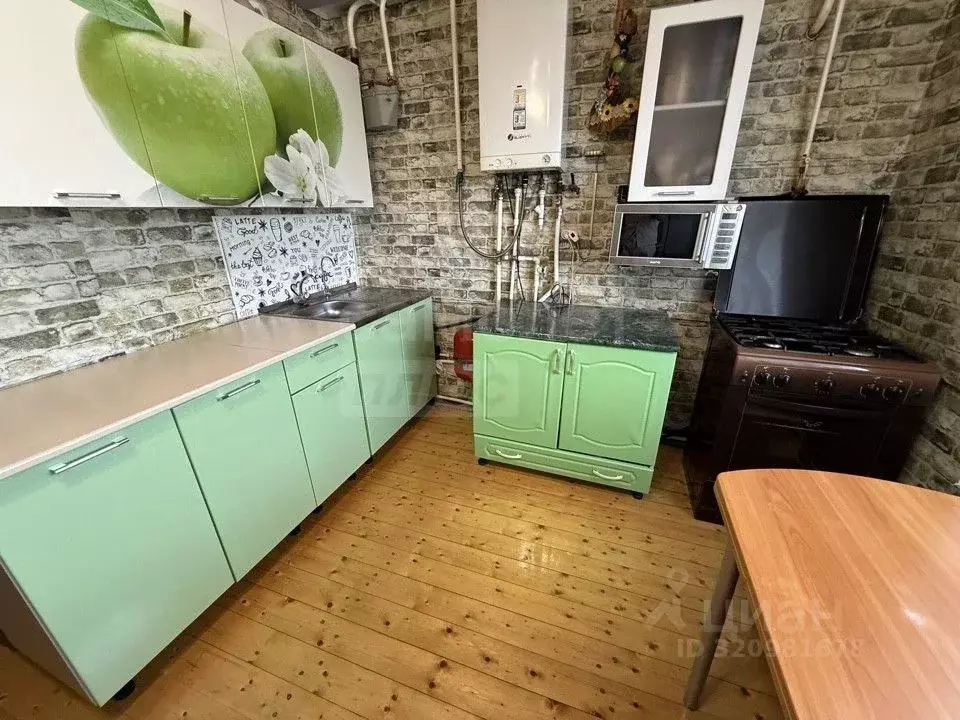 Дом в Оренбургская область, Сакмарский район, пос. Красный Коммунар ... - Фото 2