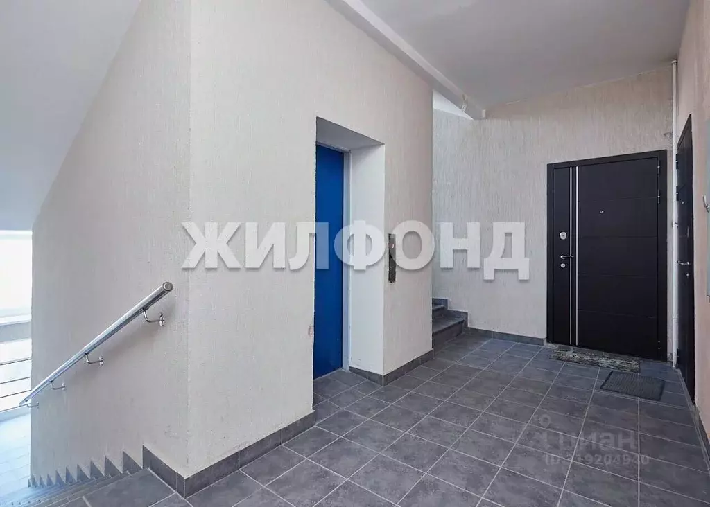 2-к кв. Новосибирская область, Новосибирск 1-е Мочищенское ш., 150 ... - Фото 0