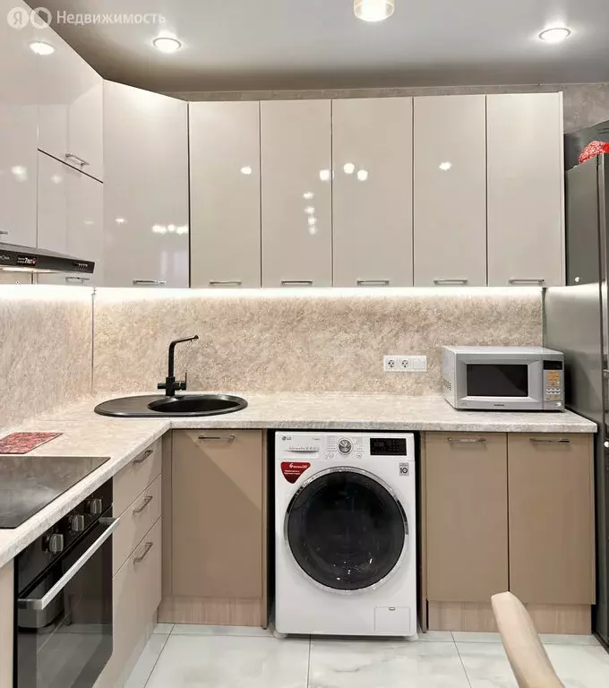 2-комнатная квартира: Казань, улица Умырзая, 12 (55.4 м) - Фото 2