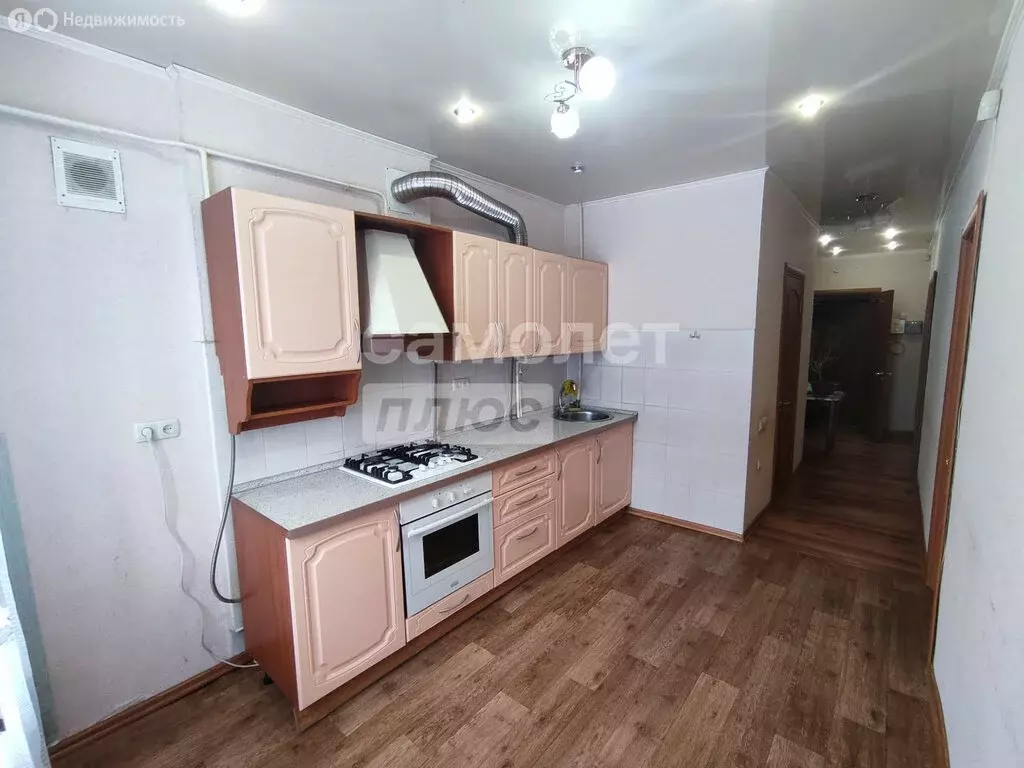 2-комнатная квартира: Октябрьский, улица Губкина, 39 (56.5 м) - Фото 1