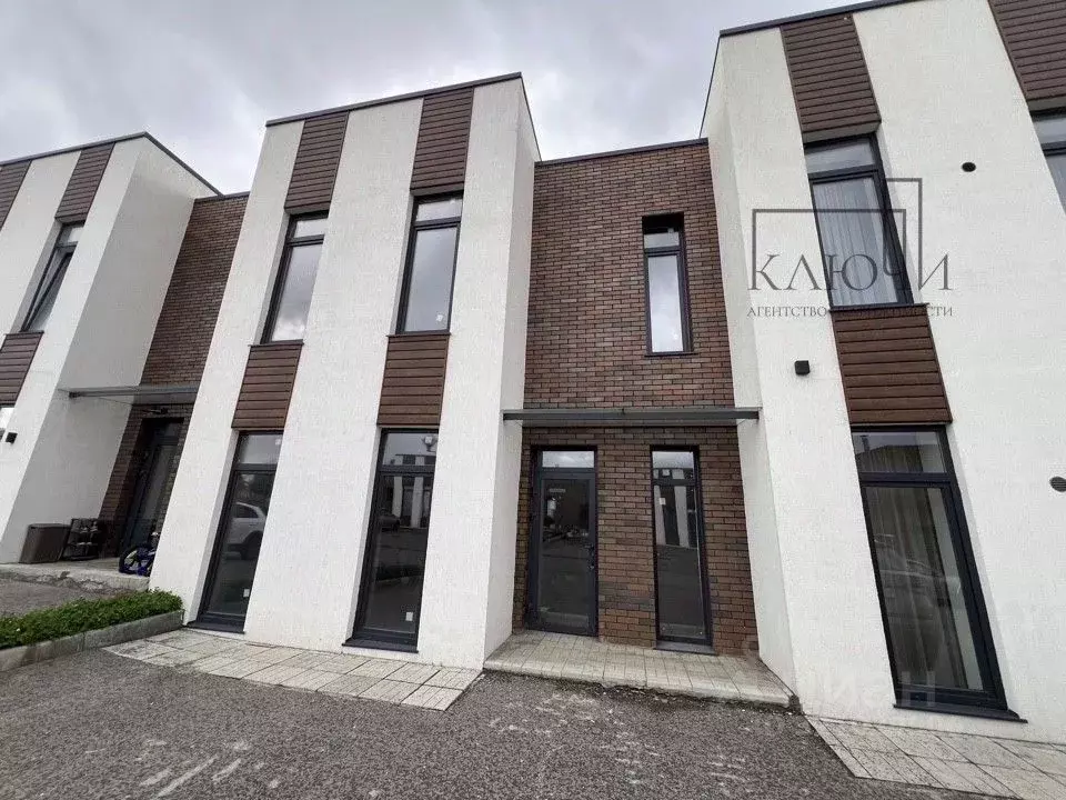 Таунхаус в Челябинская область, Магнитогорск ул. Видная (122 м) - Фото 2