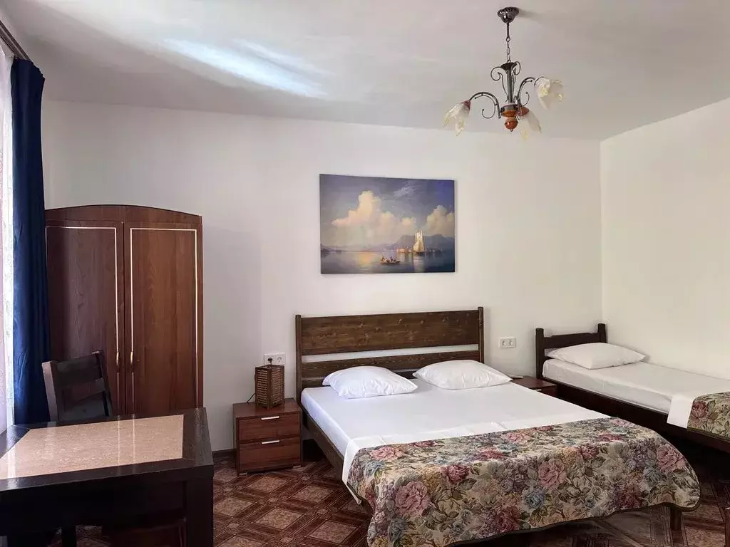 Комната Крым, Судак ул. Таврическая, 73 - Фото 1