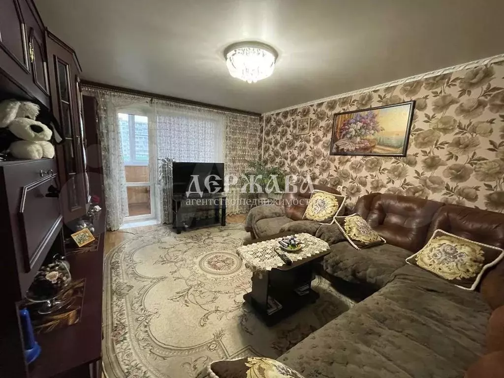 3-к. квартира, 60 м, 4/9 эт. - Фото 0
