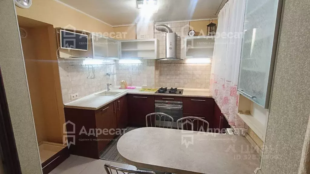 3-к кв. Волгоградская область, Волгоград ул. Курчатова, 6 (53.8 м) - Фото 2