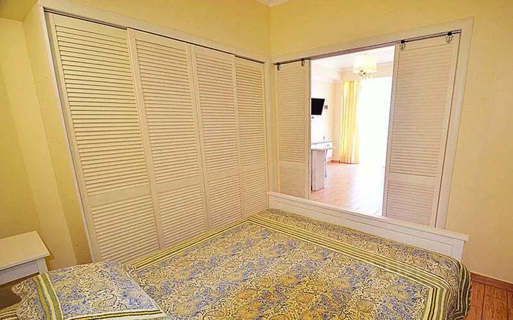 2-к кв. Крым, Феодосия наб. Черноморская, 1В (41.0 м) - Фото 2