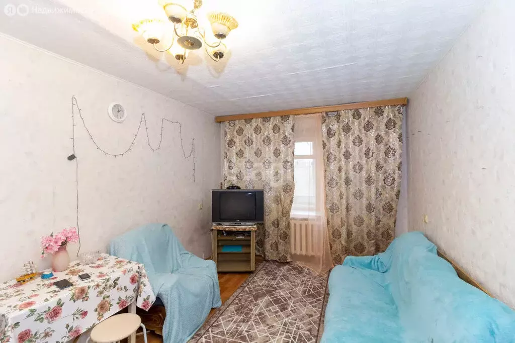 2-комнатная квартира: Тюмень, Волгоградская улица, 119 (50 м) - Фото 1