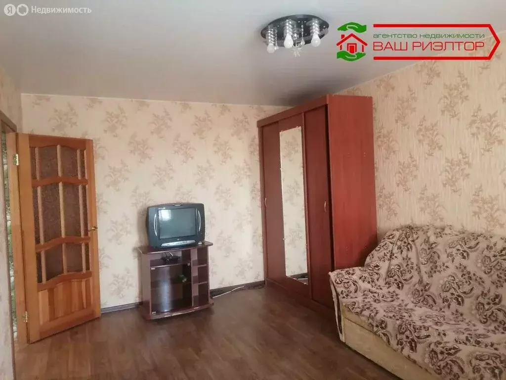 2-комнатная квартира: Саратов, улица имени А.П. Чехова, 2 (36 м) - Фото 0