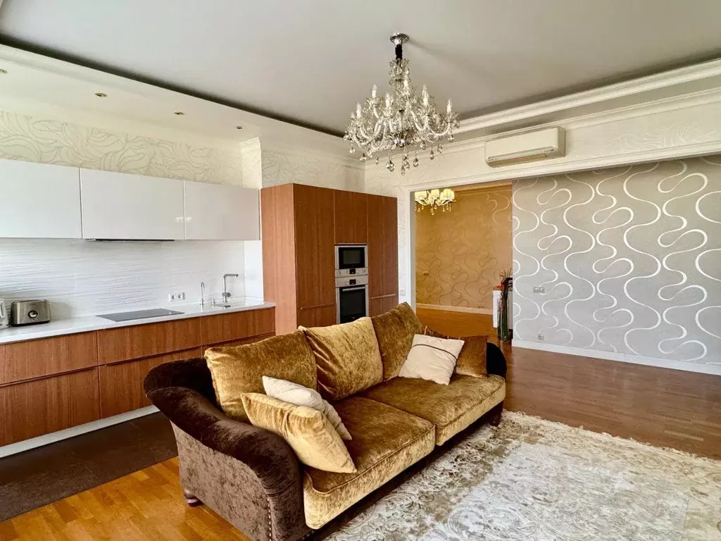 Квартира, 3 комнаты, 108 м - Фото 0