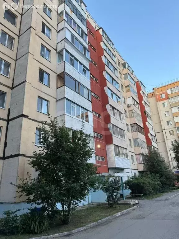 3-комнатная квартира: Тобольск, микрорайон 3Б, 10 (65 м) - Фото 1