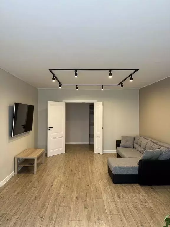 3-к кв. Москва Большая Очаковская ул., 12к3 (88.0 м) - Фото 1