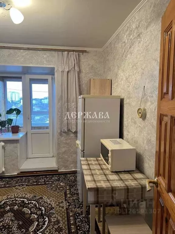 2-к кв. Белгородская область, Старый Оскол Южный мкр, 4к1 (64.0 м) - Фото 1