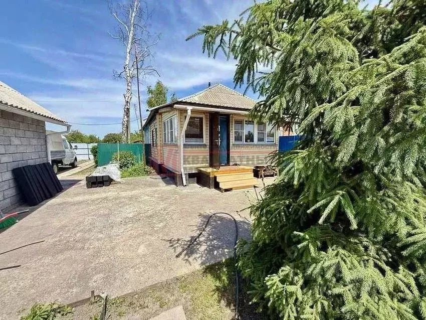 Дом в Белгородская область, Старооскольский городской округ, с. ... - Фото 0