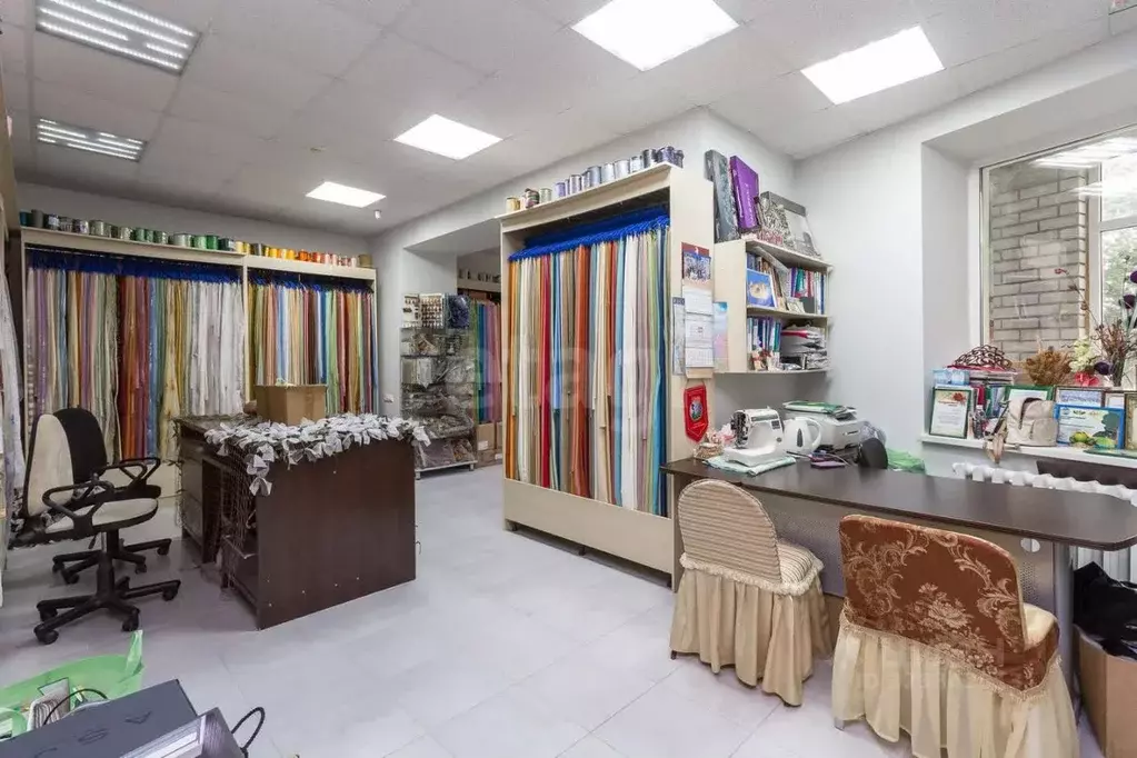 Помещение свободного назначения в Тюменская область, Тюмень ул. ... - Фото 1