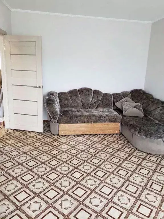 1-к кв. Омская область, Омск ул. Крупской, 27 (34.0 м) - Фото 1