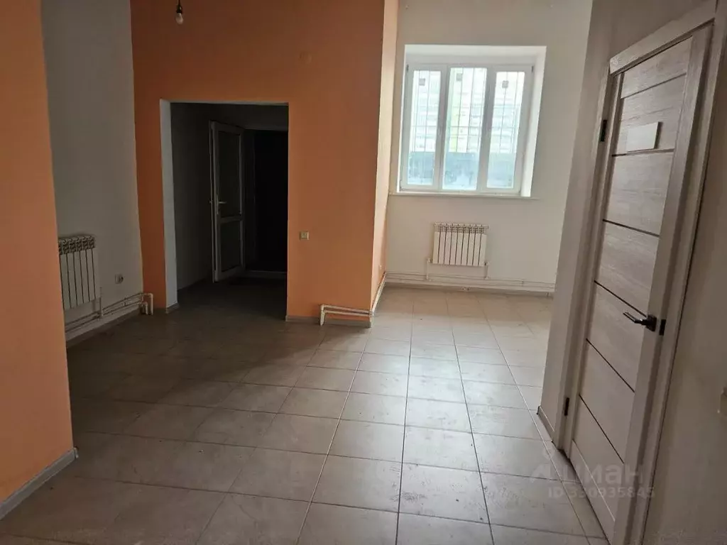 Торговая площадь в Калужская область, Калуга бул. Сиреневый, 14 (29 м) - Фото 1