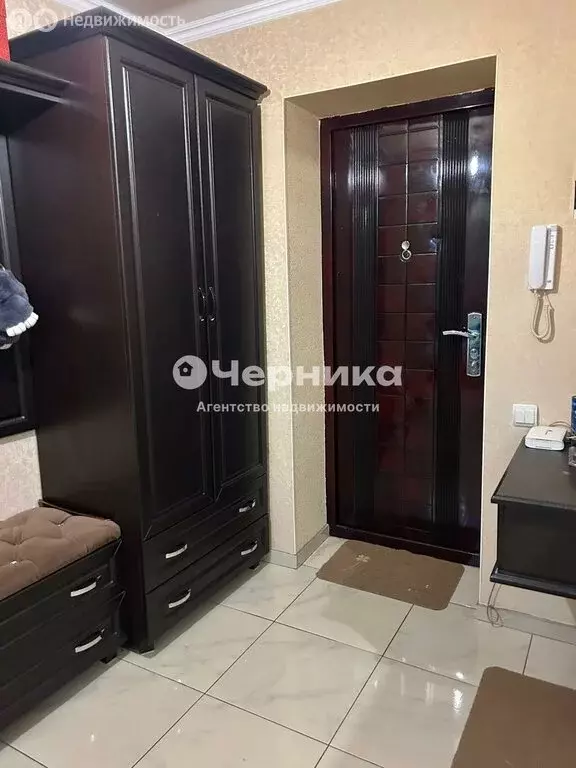 3-комнатная квартира: Горячеводский, улица Малиновского, 5 (75 м) - Фото 1