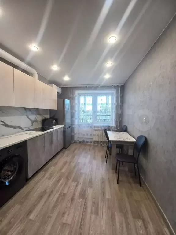 1-к. квартира, 38 м, 2/10 эт. - Фото 0