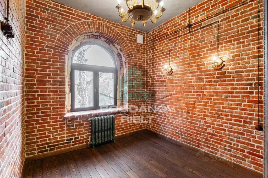 2-к кв. Омская область, Омск Спартаковская ул., 10 (71.9 м) - Фото 1