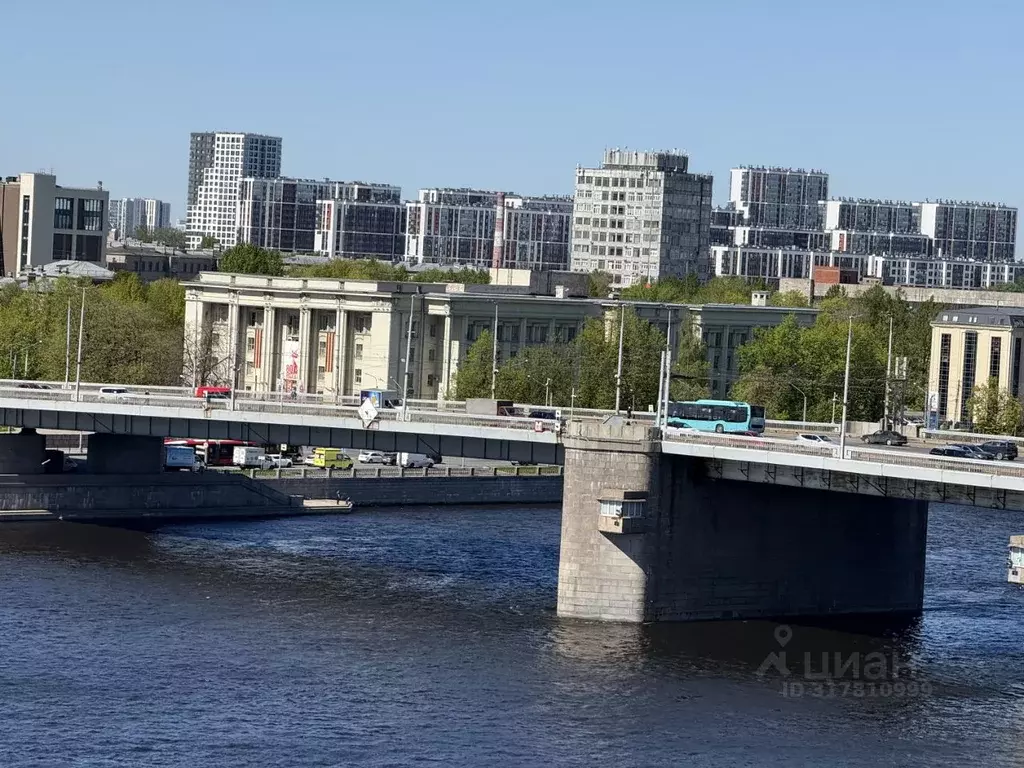 3-к кв. Санкт-Петербург Октябрьская наб., 70К1 (65.0 м) - Фото 0