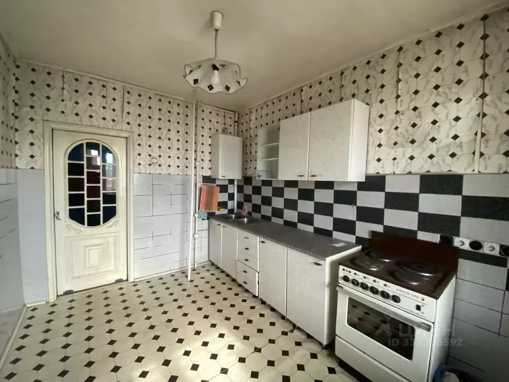 2-к кв. Хакасия, Абакан ул. Пушкина, 56Б (67.8 м) - Фото 1