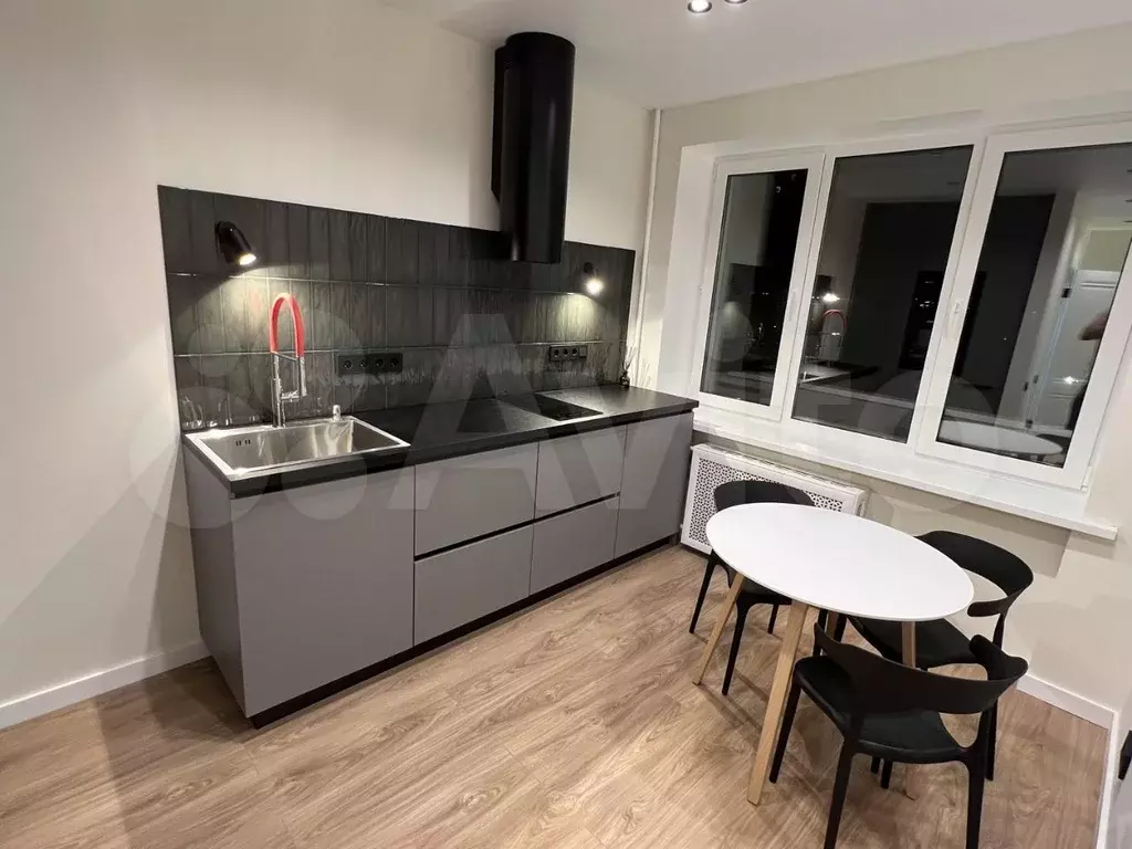 1-к. квартира, 33 м, 4/9 эт. - Фото 1