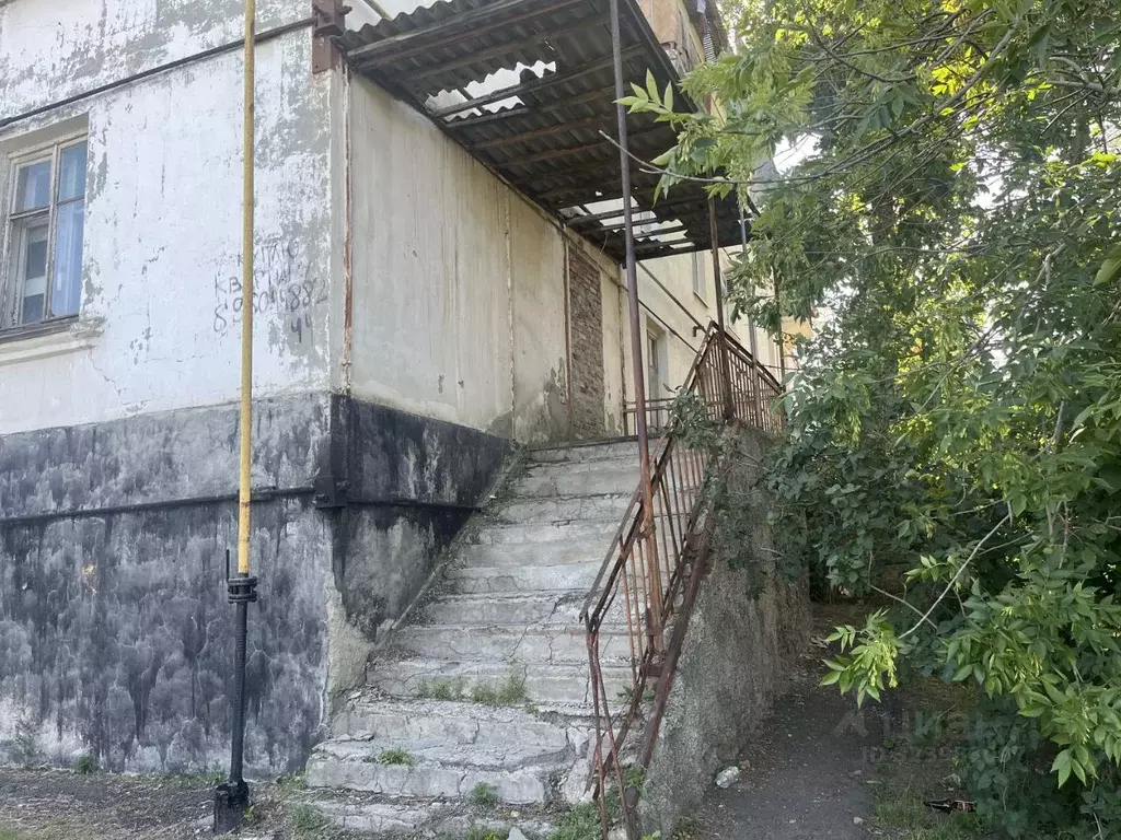 Помещение свободного назначения в Ростовская область, Гуково Алмазный ... - Фото 1