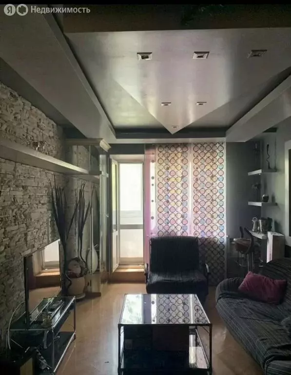 3-комнатная квартира: Таганрог, улица Морозова, 21 (57.6 м) - Фото 1