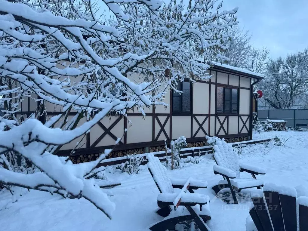 Дом в Краснодарский край, Северский район, Азовское с/пос, Убинская ... - Фото 1