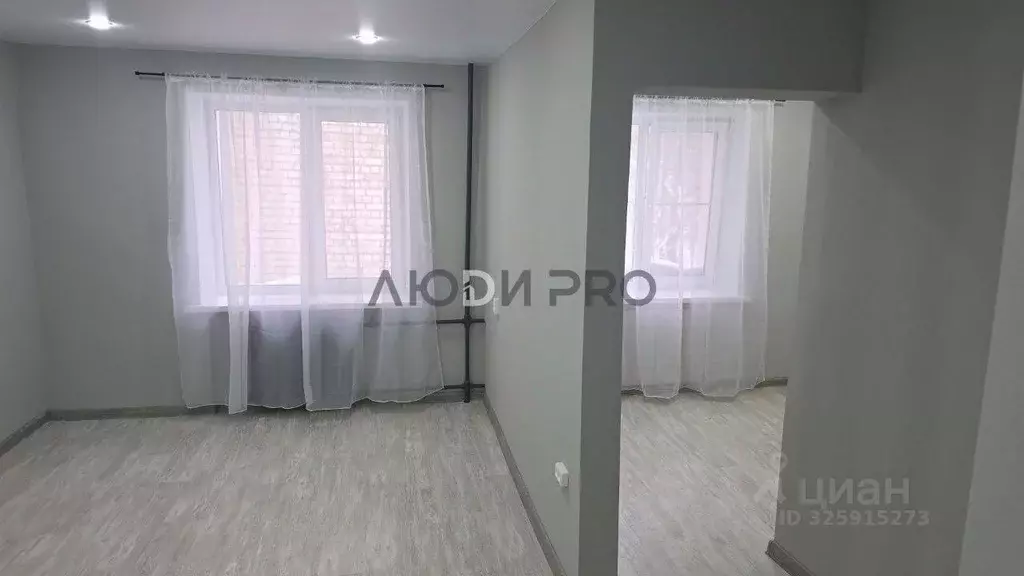 1-к кв. Кировская область, Киров Октябрьский просп., 94 (30.0 м) - Фото 1