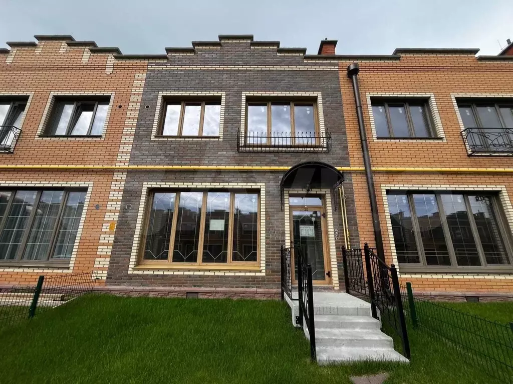2-к. квартира, 76 м, 2/2 эт. - Фото 1