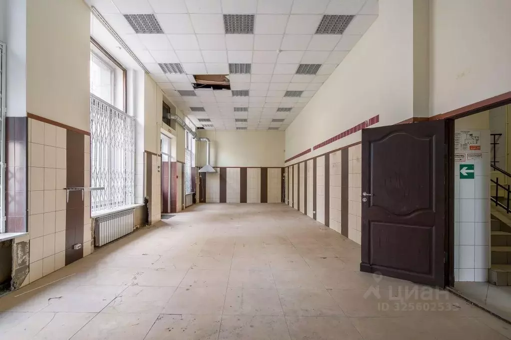 Помещение свободного назначения в Санкт-Петербург Суворовский просп., ... - Фото 2