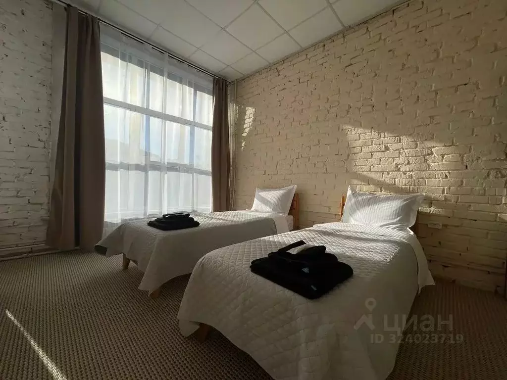 Комната Алтайский край, Бийск ул. Революции, 78/96 - Фото 1