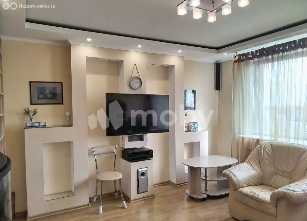2-комнатная квартира: Калининград, улица Багратиона, 150 (49.6 м) - Фото 1