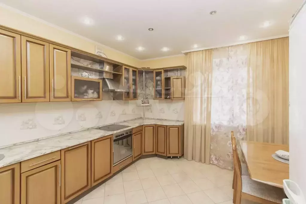 3-к. квартира, 106 м, 3/9 эт. - Фото 0