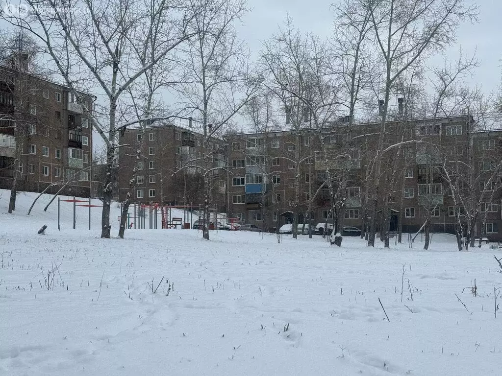 3-комнатная квартира: Братск, Пихтовая улица, 44 (61.4 м) - Фото 2